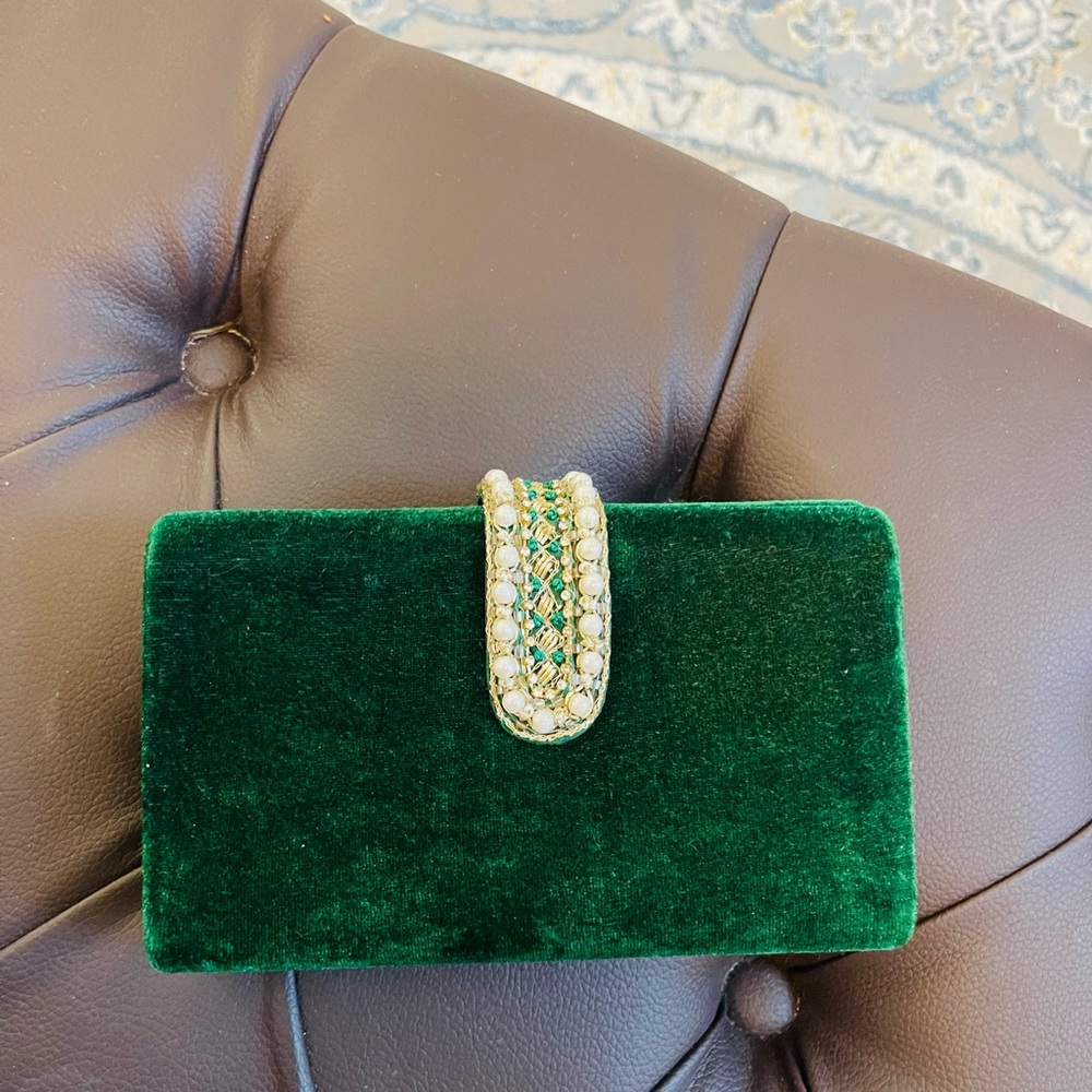 Elegant Green Velvet Clutch